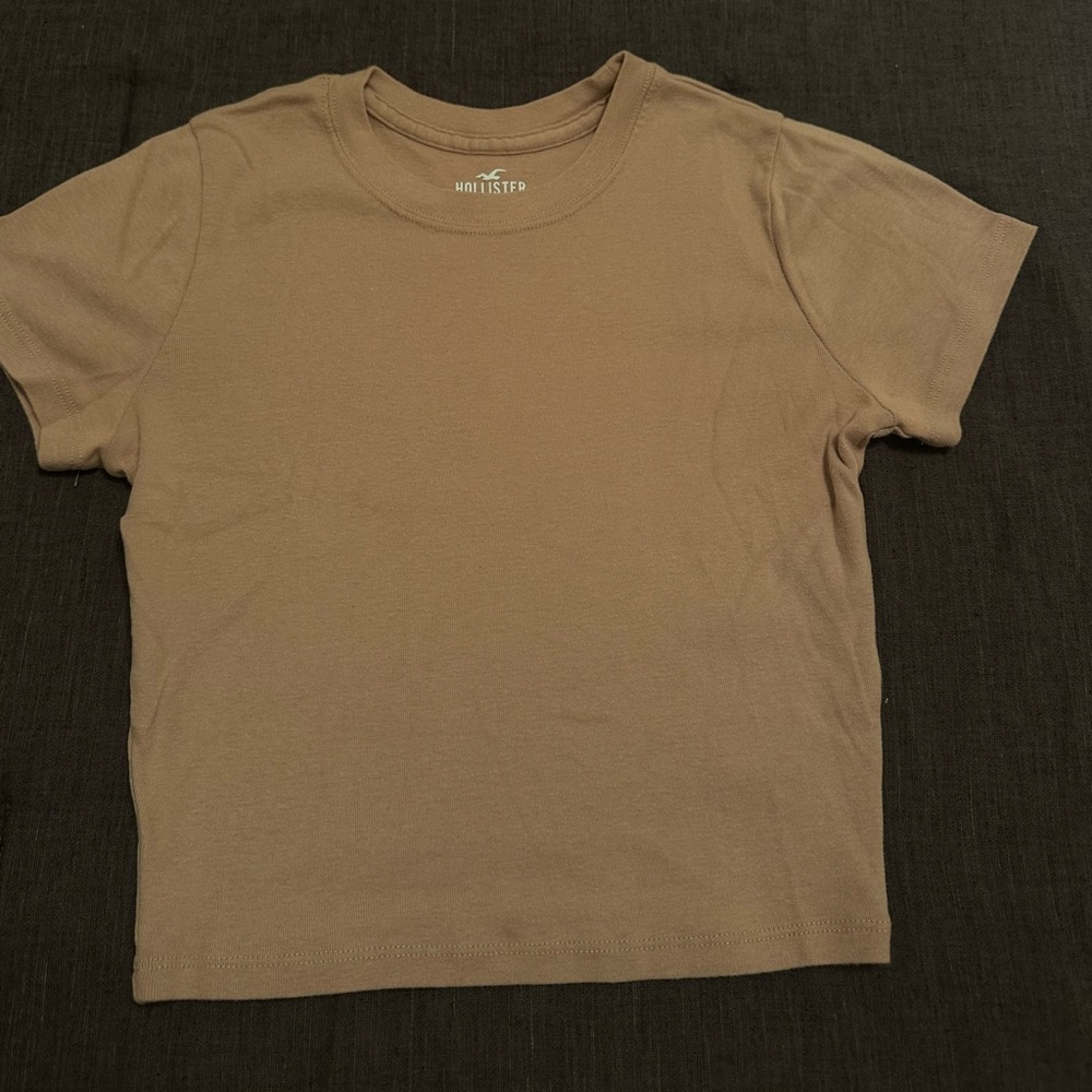 hollister crop top